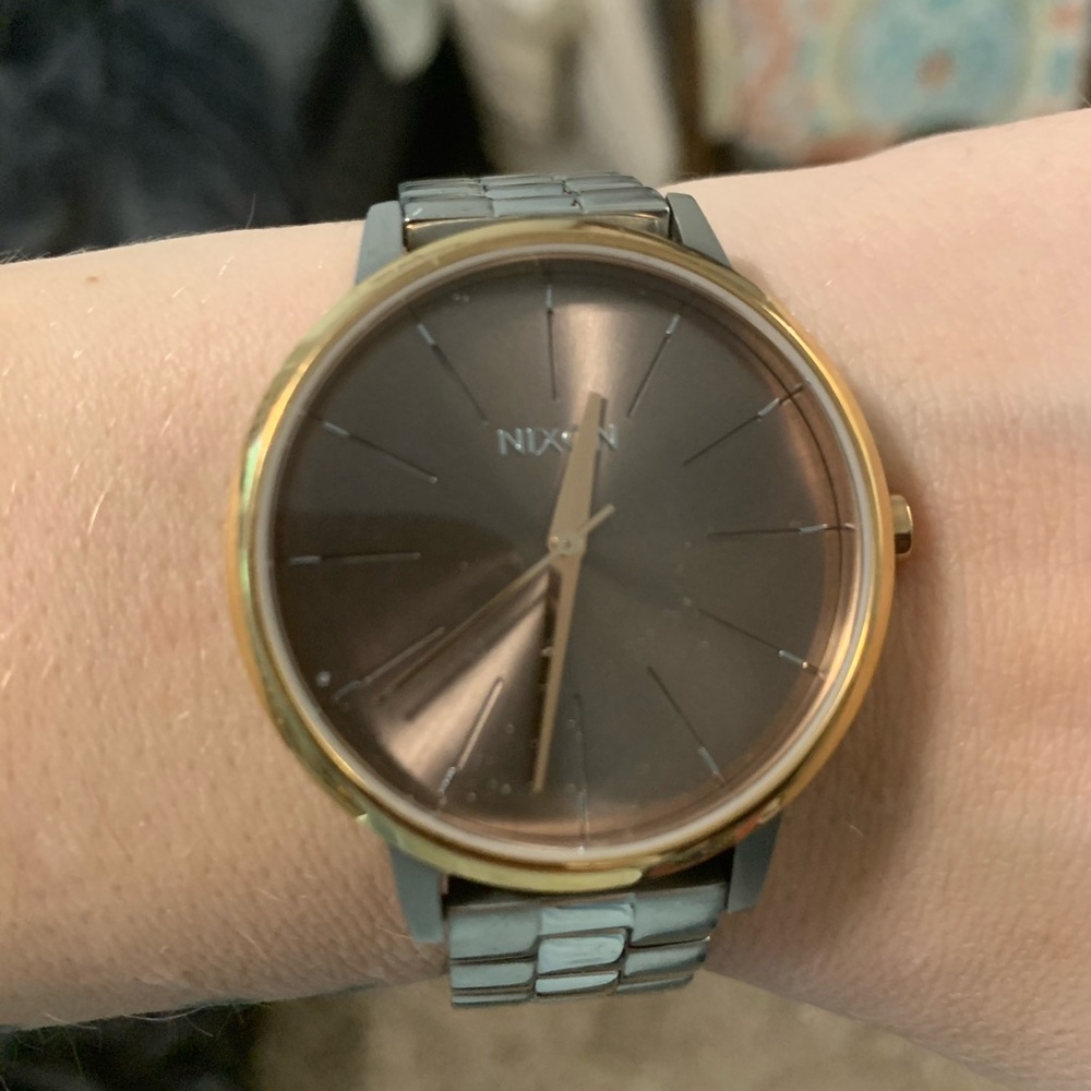 nixon watch